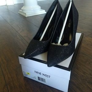 Nine West pump in Black practically new